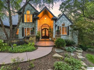 20709 Cedar Heights Cir, Springfield, NE 68059