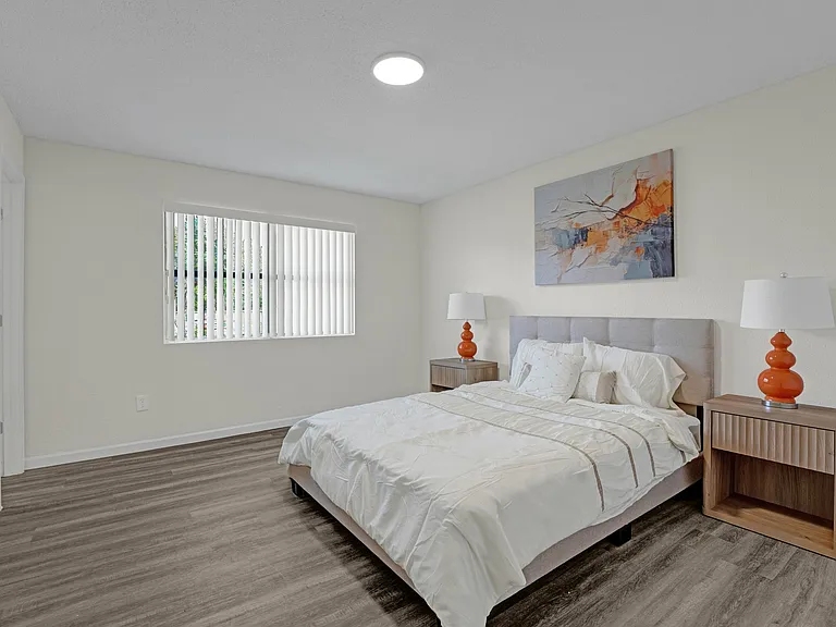 Emberly Apartments — Photo 17