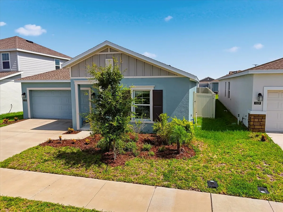 3 bed, 1560 sqft, $1,950 — Photo 4