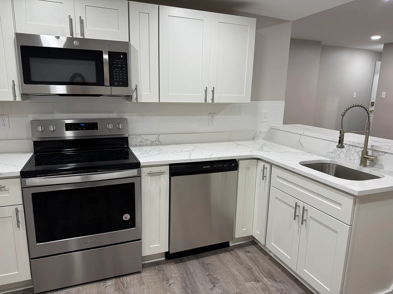 357 Cedarville St — Photo 4