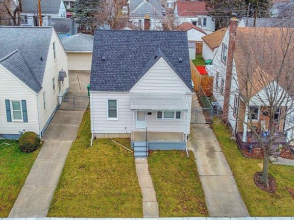 4th image of 21137 Beechwood Ave