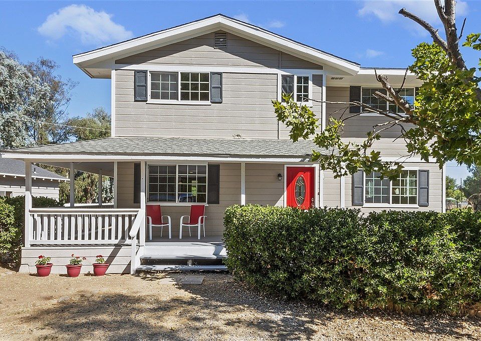 1st image of 805 Ramona St