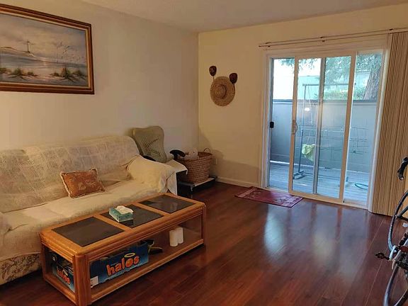 4th image of 2599 Easton Ln