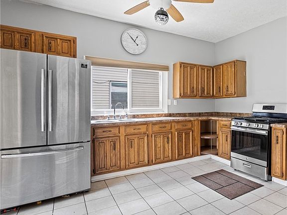 3rd image of 3429 W 41st St