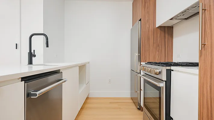 Rented by Nooklyn NYC LLC | media 85