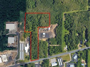 7574 Stadium Dr, Kalamazoo, MI 49009