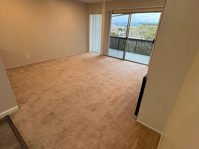Kula Kai Apartments — Photo 12