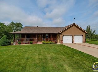 8221 NW Landon Rd, Topeka, KS 66618