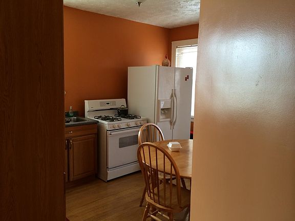 3rd image of 5615 W Henderson St #1ST