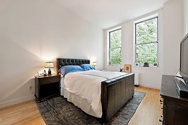 Sold by Nest Seekers International | media 3