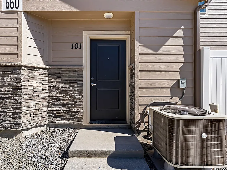 Happy Valley Townhomes — Photo 7