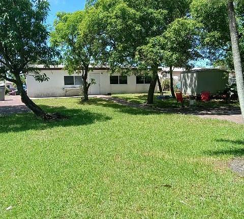 4th image of 2320 NW 10th Court