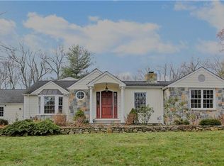 28 Granaston Ln, Darien, CT 06820