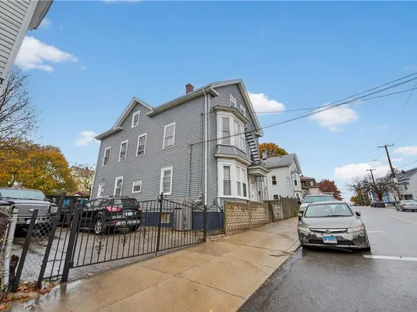 160 Magnolia St, Providence, RI 02909
