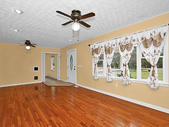 4th image of 105 County Road 1145