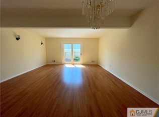 5B Maple Ave, North Brunswick, NJ 08902