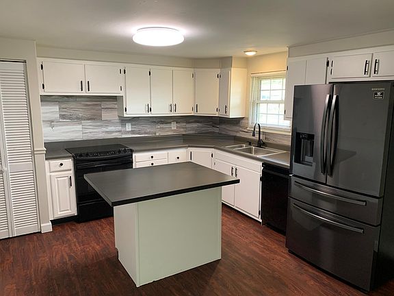 4th image of 5728 Hinckley Ct