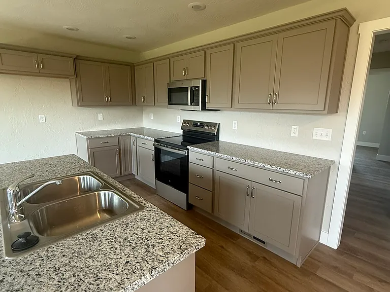 3821 W Freeman St — Photo 8