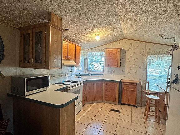 4th image of 112 Horn Dr