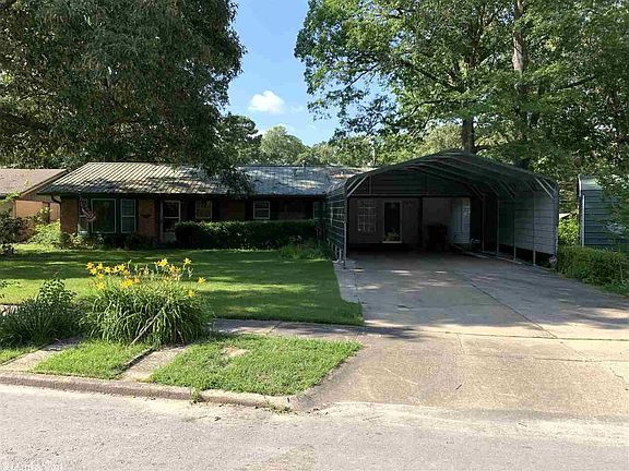 2nd image of 24 Biscayne Dr
