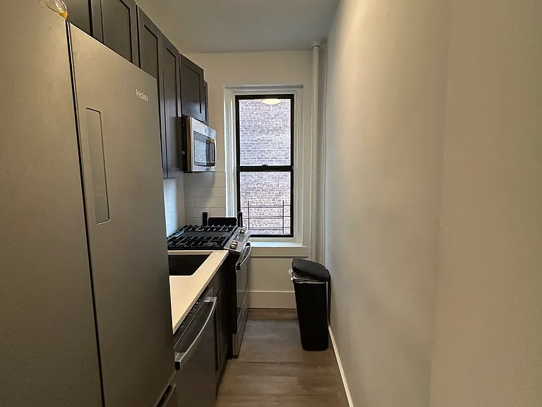 3000 Valentine Ave #3E — Photo 6