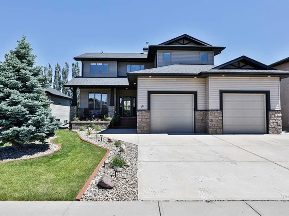19 Canyoncrest Ct W, Lethbridge, AB T1K 7Y3