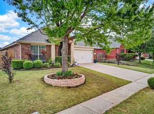 1458 Park Crest Dr, Crowley, TX 76036