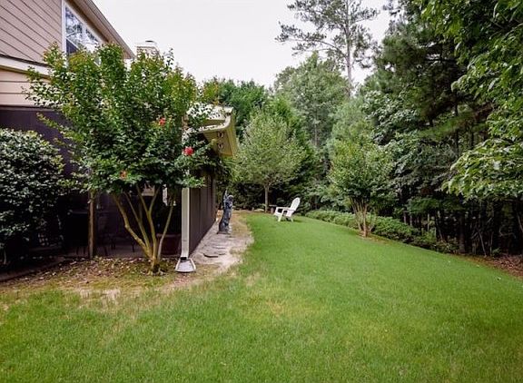 2nd image of 233 Ashland Dr