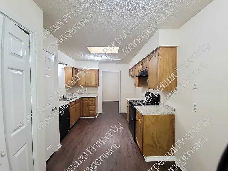 1714 Magnolia Ln — Photo 11