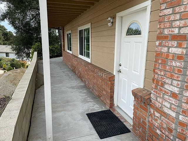 Private Entrance