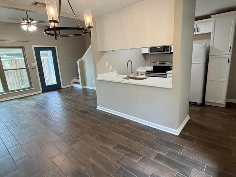 202 Long Plantation Blvd #F — Photo 6