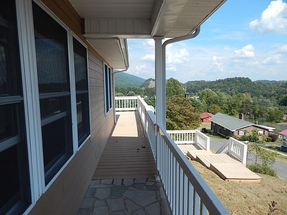 5th image of 349 Tulip Poplar St