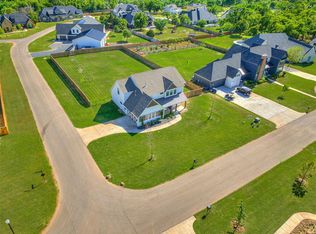 280 Old Farm Rd, Edmond, OK 73034