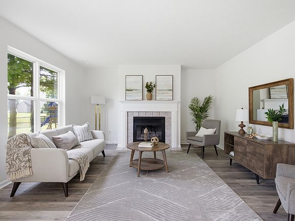 4th image of 6659 Crestwell Ln