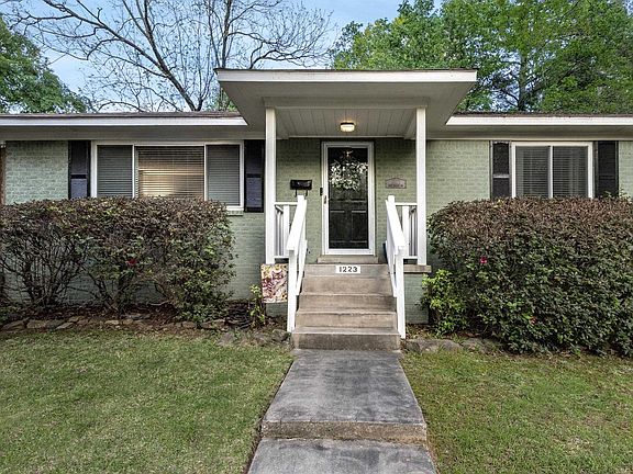 4th image of 1223 Pine Valley Rd