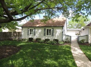 19 Garden Dr, Montgomery, IL