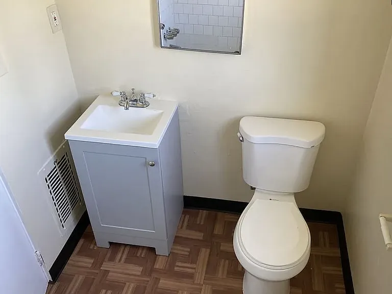 851 N Garfield Ave #3 — Photo 8