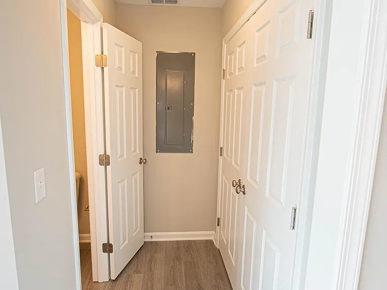 242 Morgans Ct — Photo 25