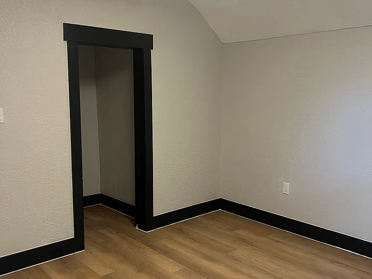 7709 Elton Ave — Photo 27