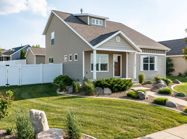 1109 E Lasalle Dr, Bismarck, ND 58503