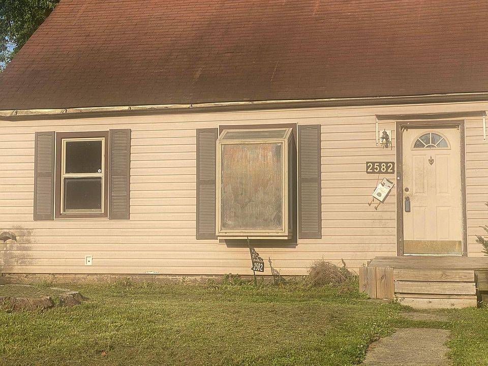 1st image of 2582 Atwood Ter