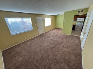 2512 Chelwood Park Blvd NE #5, Albuquerque, NM 87112