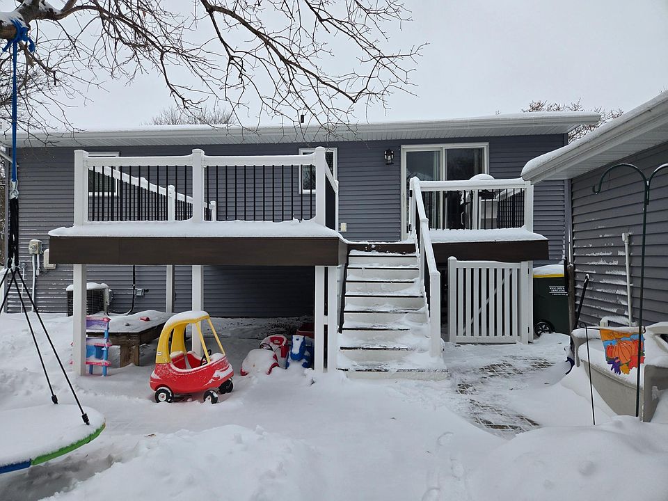 2nd image of 328 6th St N