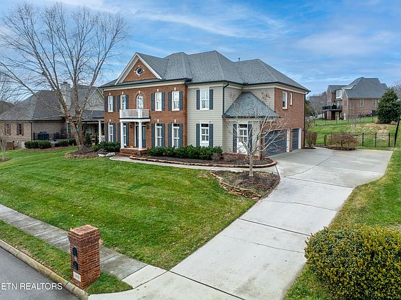 3rd image of 11919 Farmhouse Dr