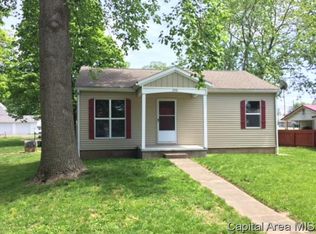 208 N Oak St, Bluffs, IL 62621