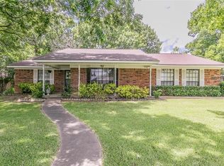 700 Clearman Dr, Crandall, TX 75114