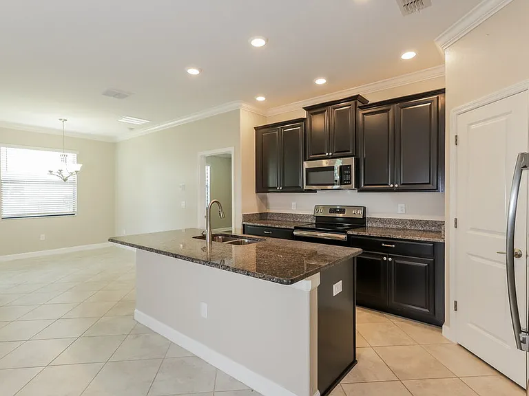 9902 Ivory Dr — Photo 7