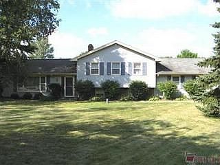 2nd image of 265 Oxford Dr