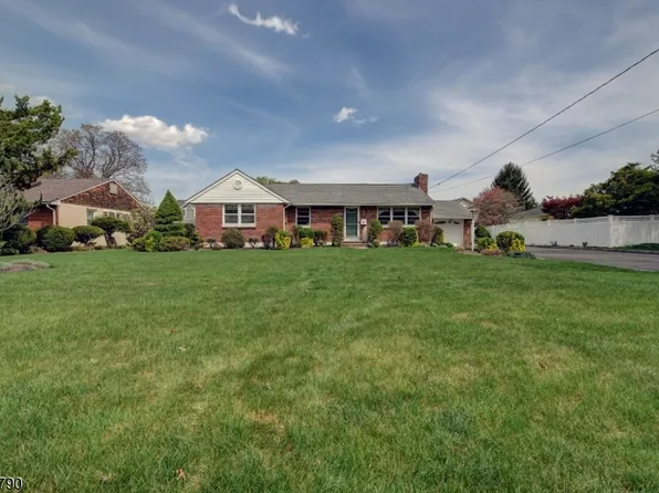 348 Boulevard, Pequannock Twp., NJ 07444