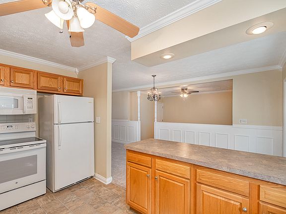 3rd image of 3803 Harvest Way